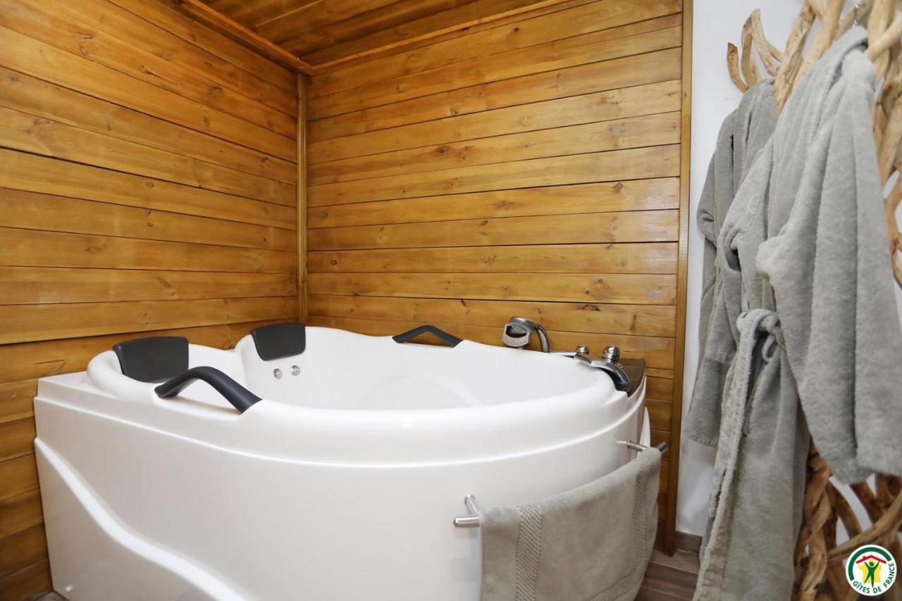 Chambre D'Hotes Des Loyes Jaillans Dış mekan fotoğraf